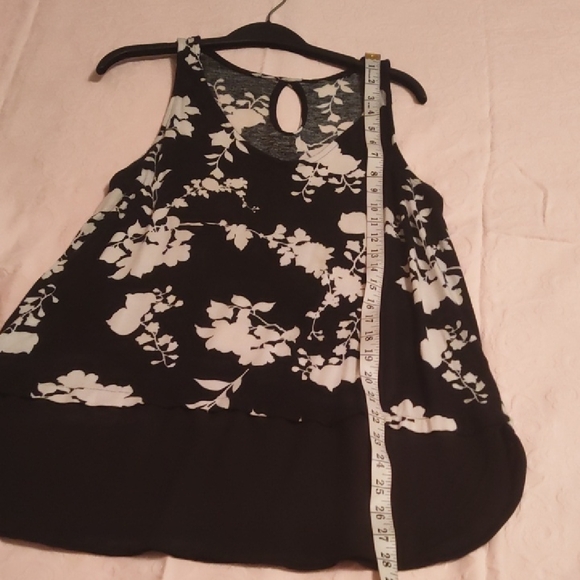 George Black and White Asymmetrical Cut Out Tank Top - Picture 9 of 11